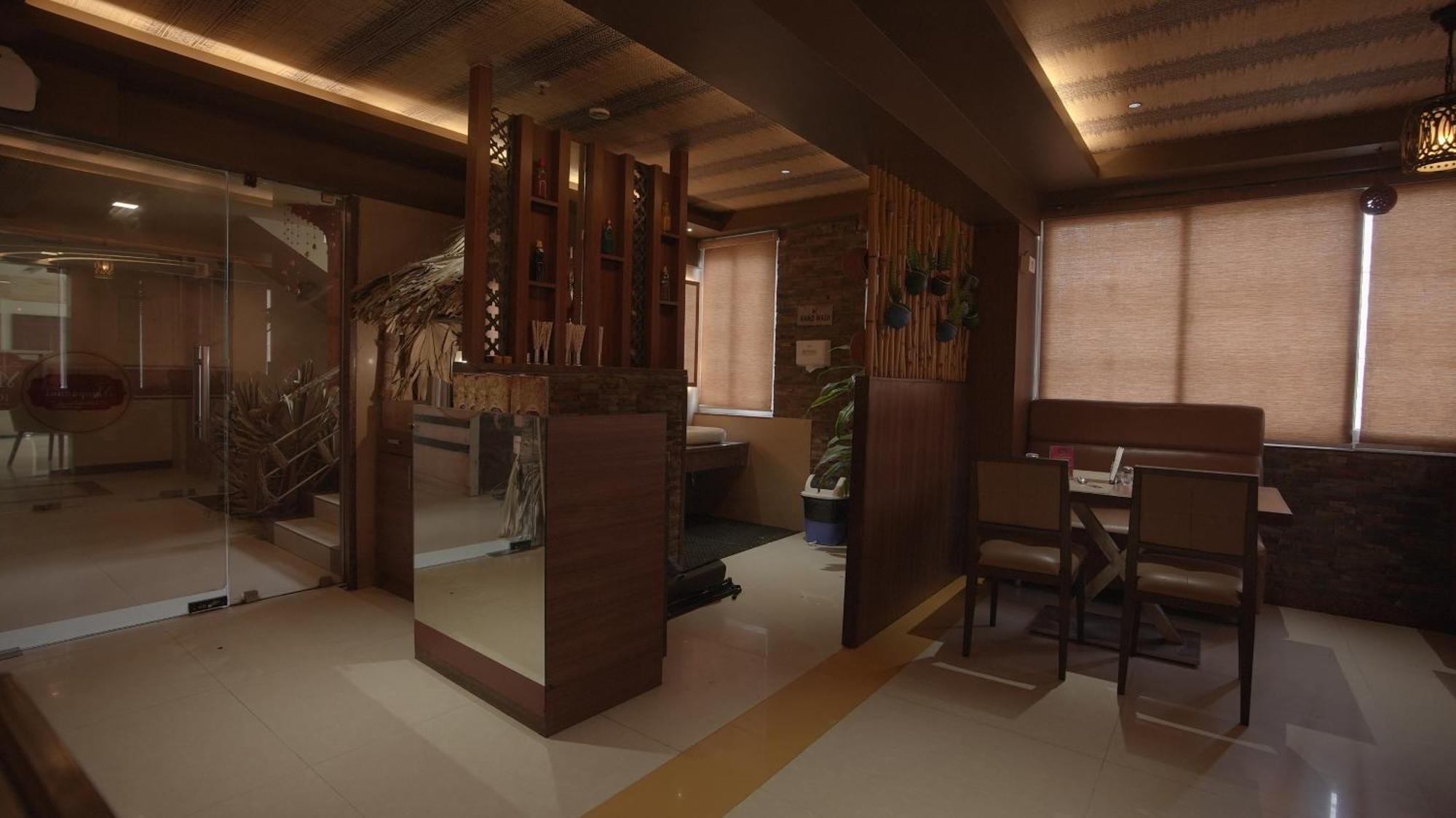 Hotel Srr Grand 钦奈 外观 照片